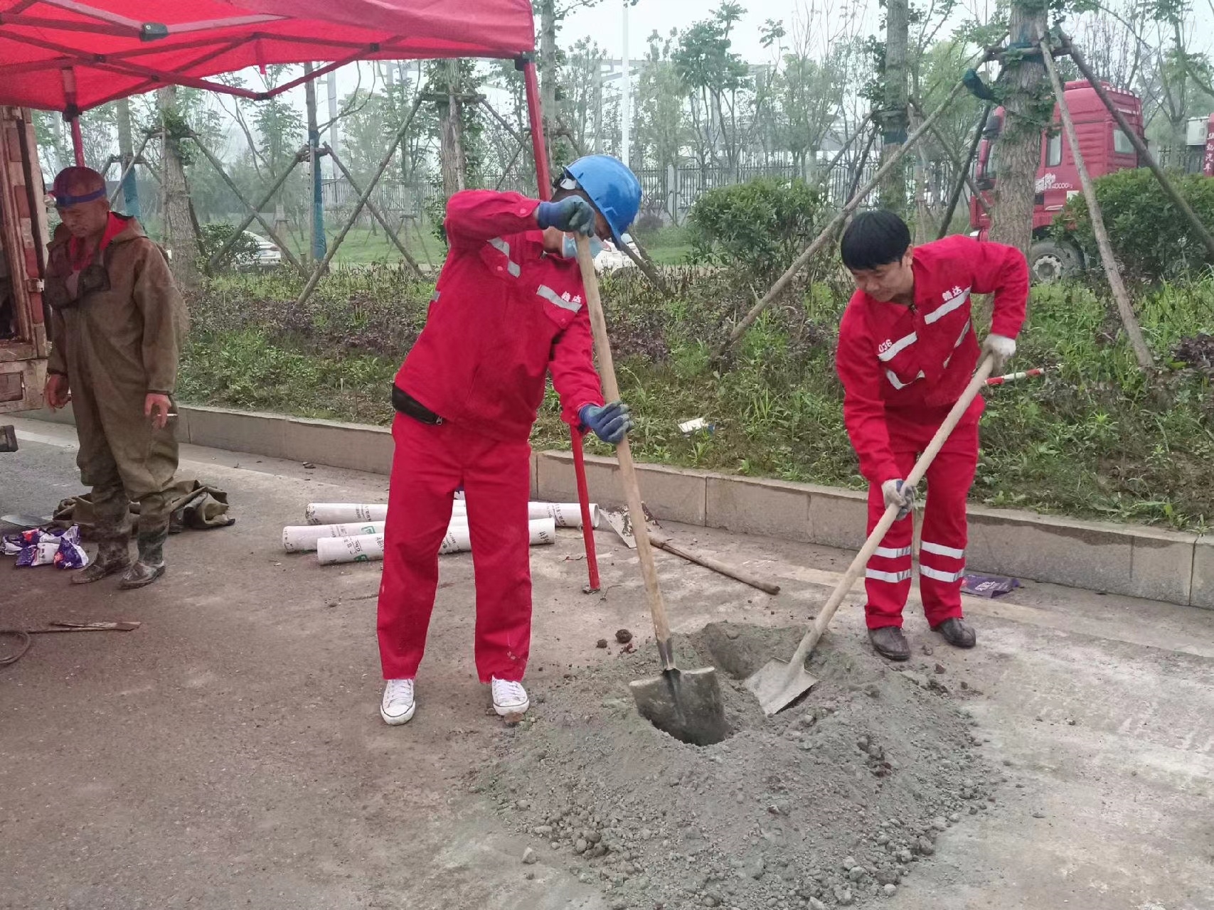桥西管道疏通哪家好】及时进行市政管道清淤